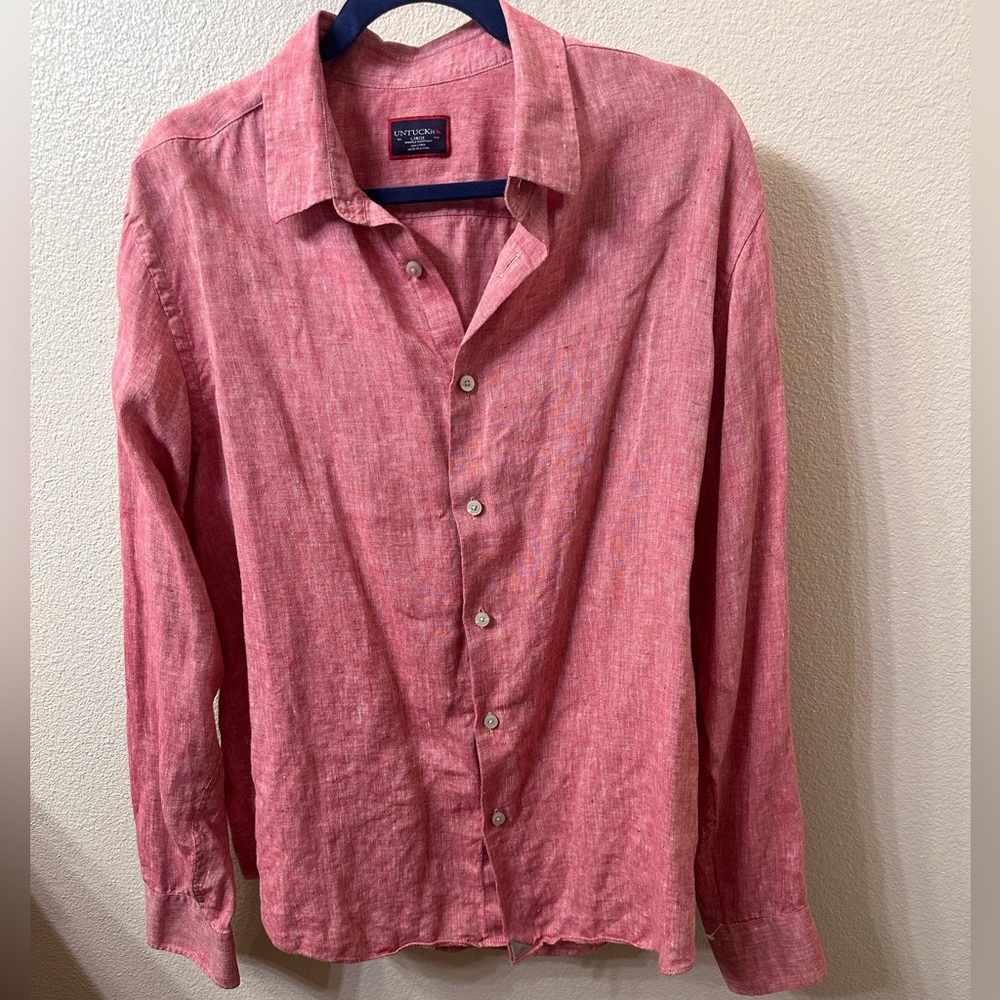 UNTUCKit Men’s Wrinkle Resistant Chambre button down shirt Large 100% Linen